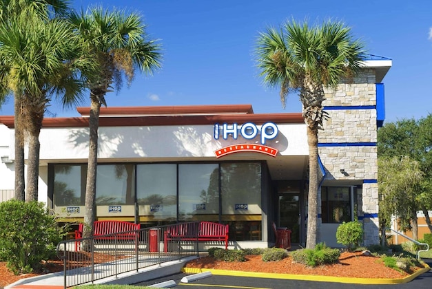 Gallery - Days Inn By Wyndham Orlando Convention Center International Drive