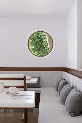 Gallery - Grecian Sands Hotel
