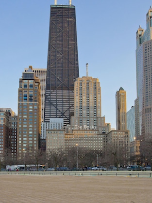 Gallery - The Drake, A Hilton Hotel