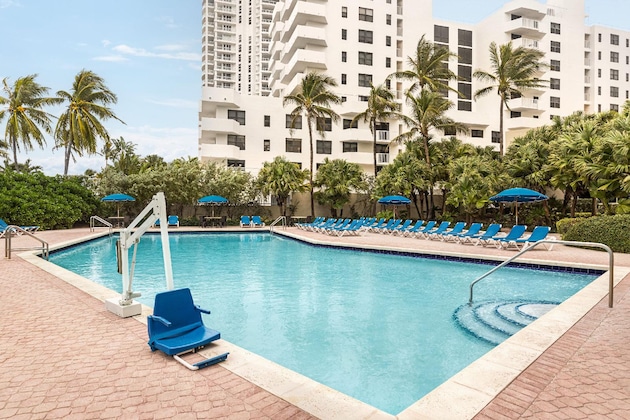 Gallery - Holiday Inn Miami Beach - Oceanfront, An Ihg Hotel