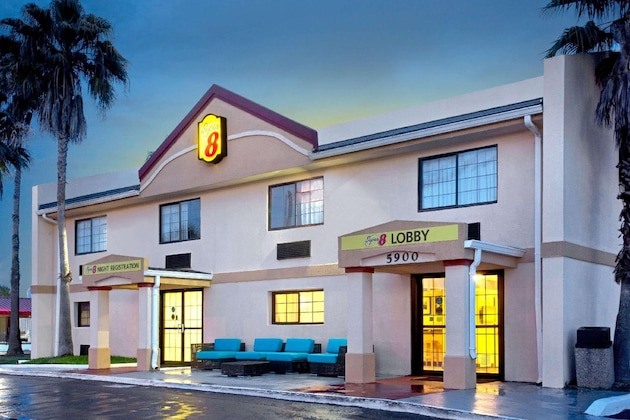 Gallery - Super 8 By Wyndham Orlando International Drive