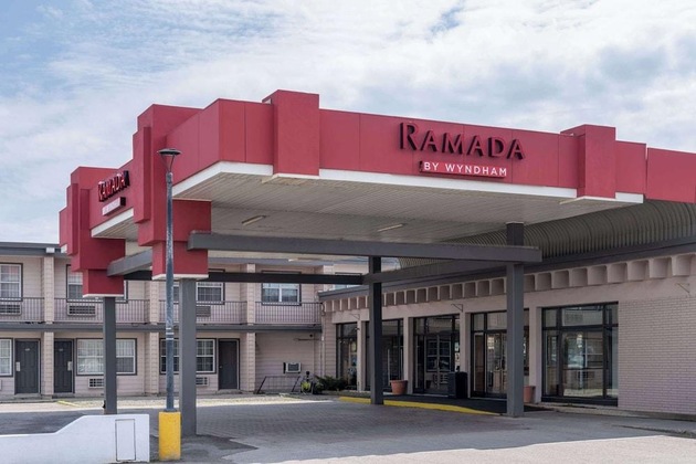 Gallery - Ramada By Wyndham Thunder Bay Airlane Hotel