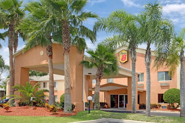 Gallery - Super 8 By Wyndham Daytona Beach