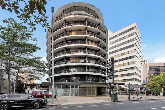 Gallery - Madison Hotel Tower Mill