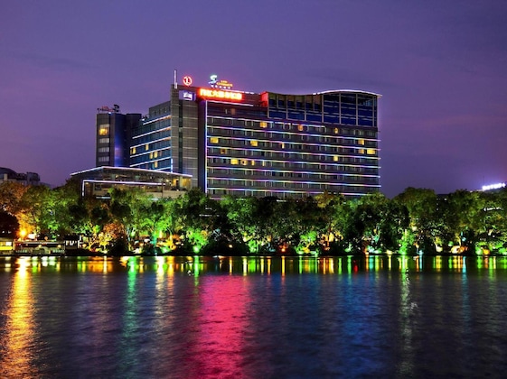 Gallery - Guilin Lijiang Waterfall Hotel