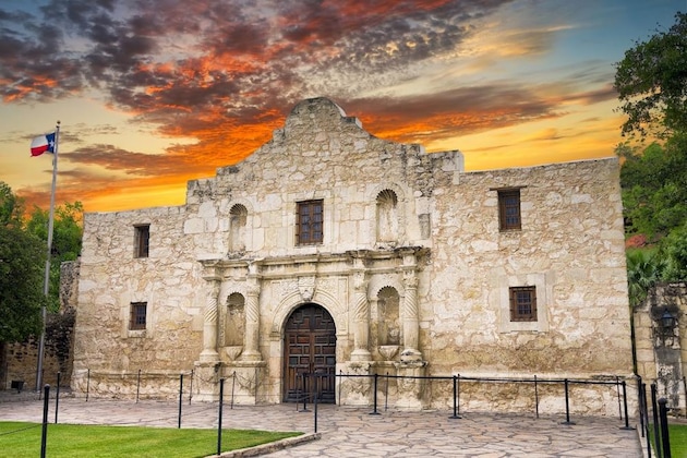 Gallery - Holiday Inn Express San Antonio N-Riverwalk Area, An Ihg Hotel