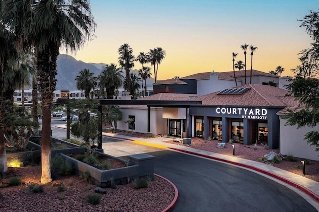 Gallery - Courtyard By Marriott Palm Springs