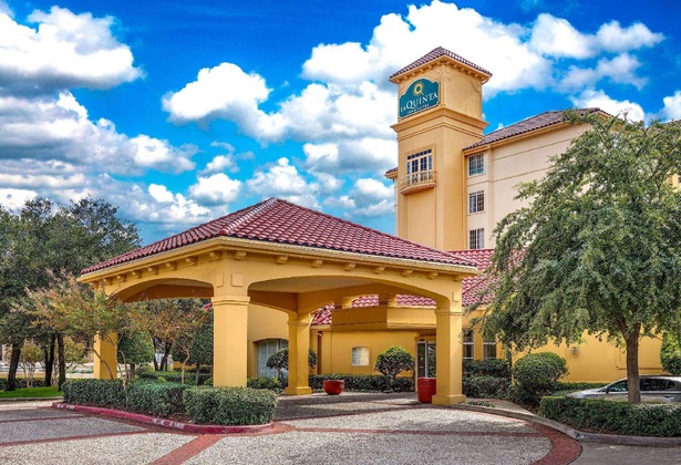 Gallery - La Quinta Inn & Suites Dallas North Central
