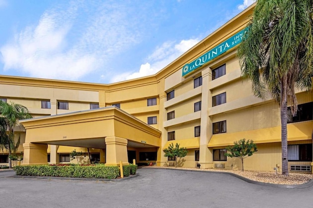 Gallery - La Quinta Inn & Suites By Wyndham Miami Airport East