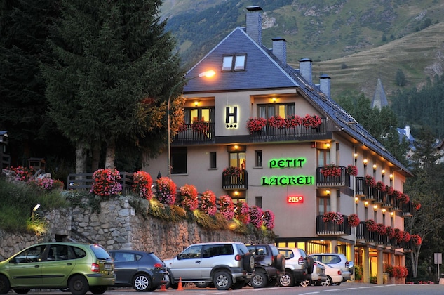 Gallery - Hotel Petit Lacreu