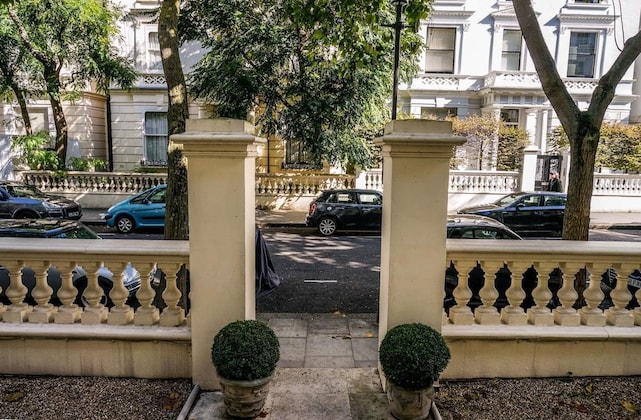 Gallery - The Abbey Court Notting Hill