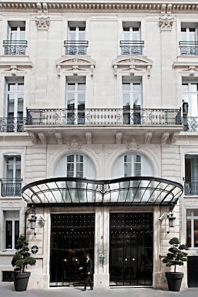 Gallery - La Maison Champs Elysées