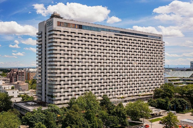 Gallery - Four Points by Sheraton Munich Arabellapark