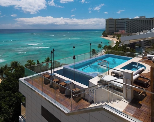 Gallery - Espacio The Jewel Of Waikiki
