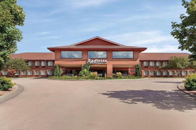 Gallery - Radisson Hotel Colorado Springs Airport