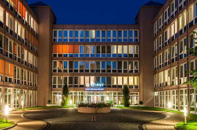 Gallery - Premier Inn München City Ost