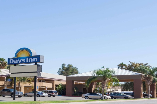 Gallery - Days Inn By Wyndham Bakersfield