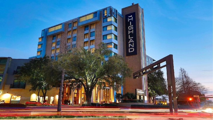 Gallery - The Highland Dallas, Curio Collection By Hilton