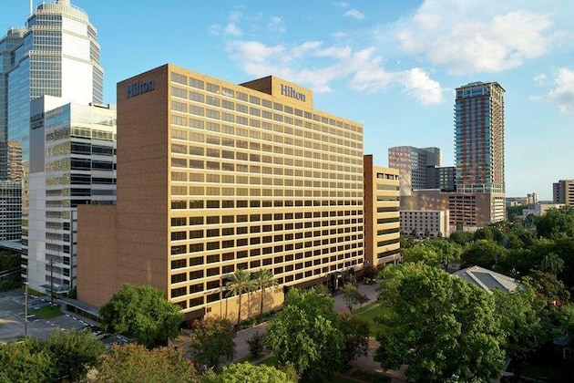 Gallery - Hilton Houston Plaza Medical Center