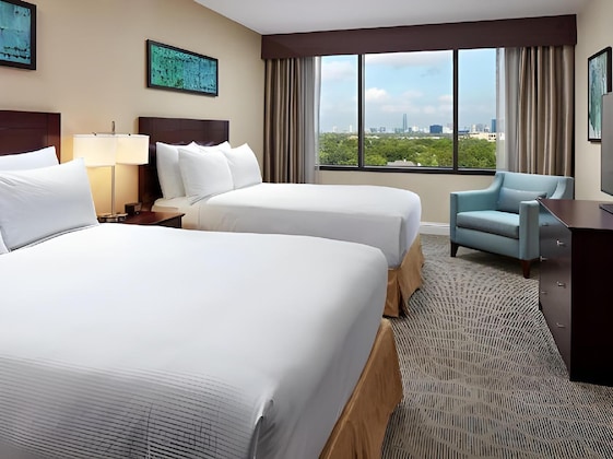 Gallery - Hilton Houston Plaza Medical Center