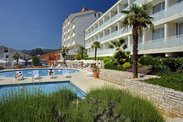 Gallery - Miramar Sunny Hotel & Residence