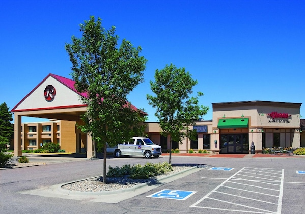 Gallery - Americinn By Wyndham Watertown