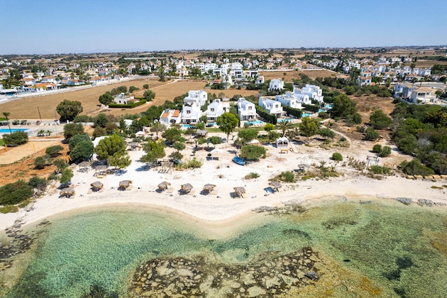 Gallery - Thalassines Beach Villas