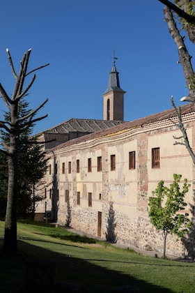 Gallery - Hotel San Antonio El Real