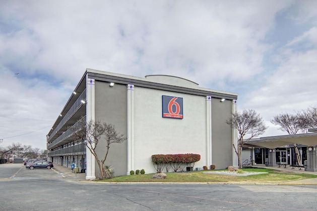Gallery - Motel 6 Mesquite, Tx – Town East