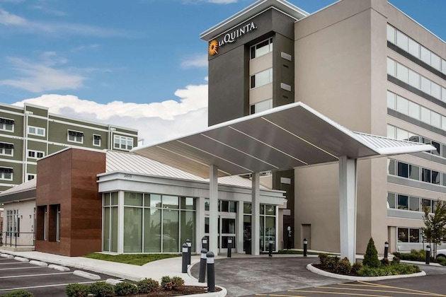 Gallery - La Quinta Inn & Suites By Wyndham Virginia Beach