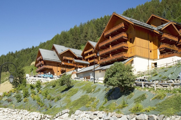 Gallery - Résidence Odalys Le Hameau Et Les Chalets De La Vallée D'or