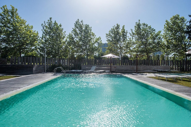 Gallery - The Pearl Troia