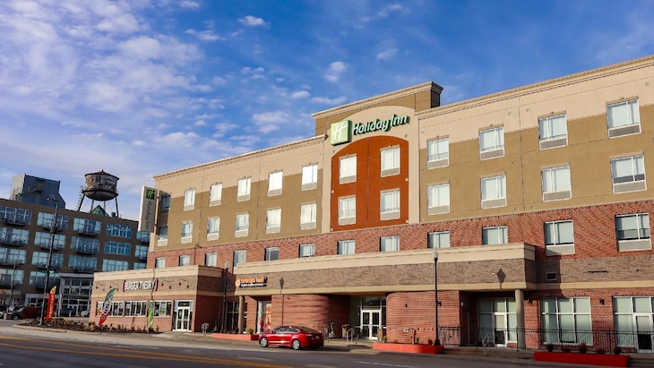 Gallery - Holiday Inn Omaha Downtown - Waterpark By Ihg