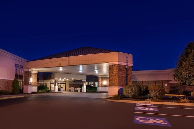Gallery - Ramada Plaza By Wyndham Rochester Airport