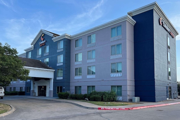 Gallery - Comfort Suites Austin Airport