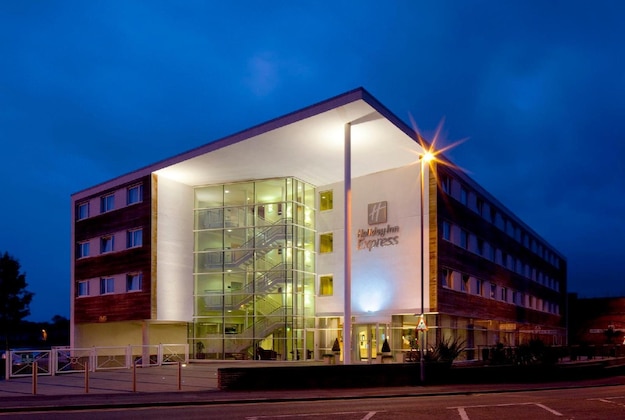 Gallery - Holiday Inn Express
