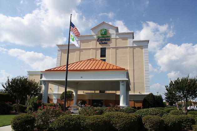 Gallery - Holiday Inn Express Hotel & Suites Wilmington-University Ctr By Ihg