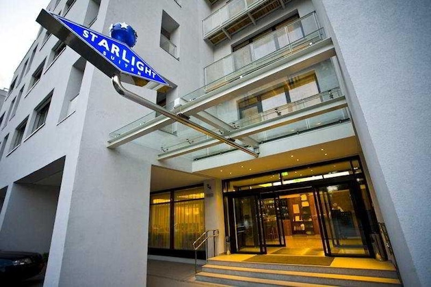 Gallery - Starlight Suites Hotel