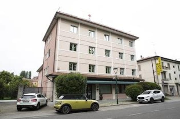 Gallery - Hotel Vienna