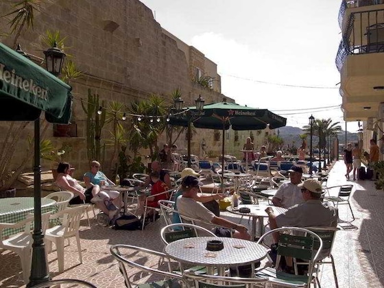 Gallery - White Dolphin Holiday Complex Hotel