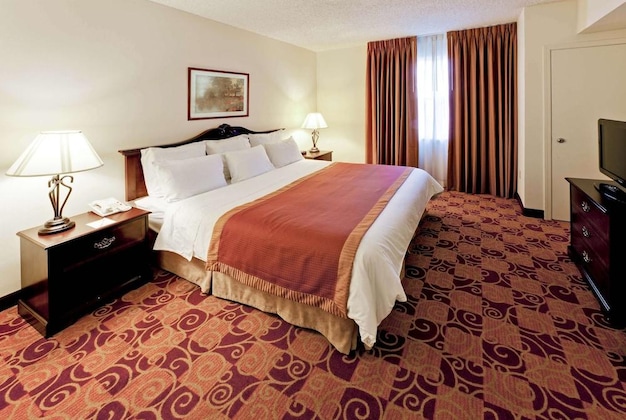 Gallery - Hawthorn Suites By Wyndham Louisville East