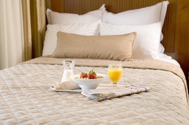 Gallery - Handlery Hotel
