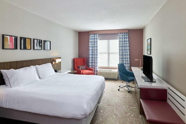 Gallery - Hilton Garden Inn Bloomington