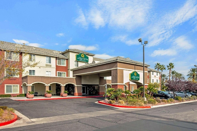 Gallery - La Quinta Inn & Suites By Wyndham Las Vegas Red Rock