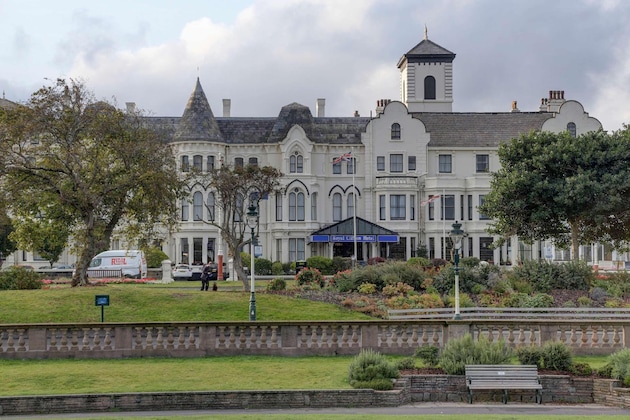 Gallery - Royal Clifton Hotel