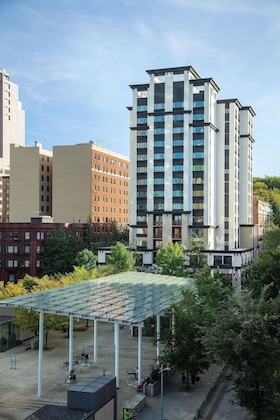 Gallery - The Paramount Hotel Portland