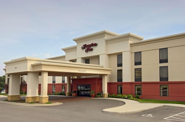 Gallery - Hampton Inn Dubuque