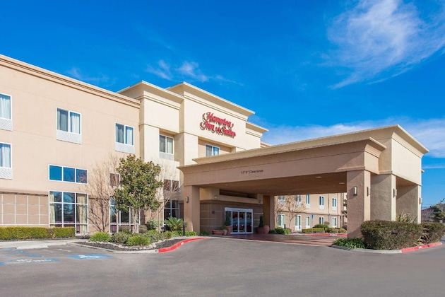 Gallery - Hampton Inn & Suites Merced
