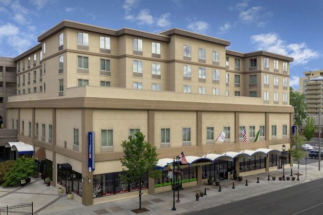 Gallery - Hilton Garden Inn Yakima Downtown