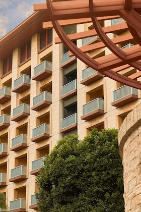 Gallery - Resorts World Sentosa - Hotel Ora